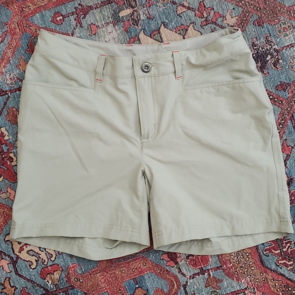 Patagonia Pants - Patagonia Women’s Khaki Rock Craft Shorts Size 6